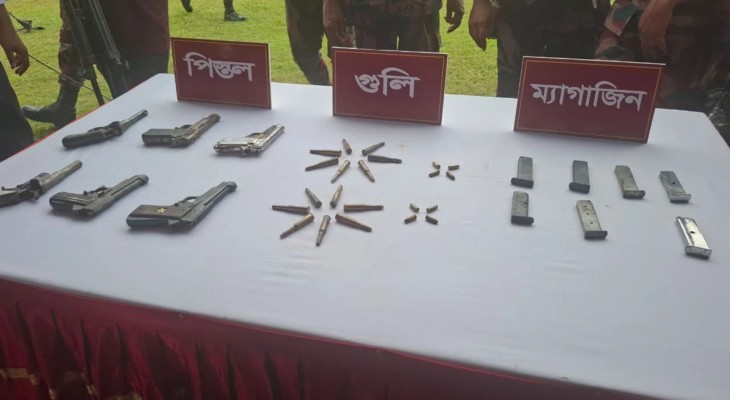 সাতছড়ির গভীর জঙ্গল থেকে পিস্তল, ম্যাগাজিন ও ২২ রাউন্ড গুলি উদ্ধার